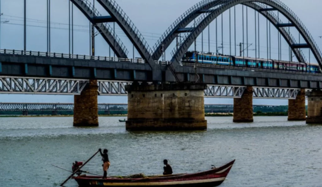 Rajhamandry godavari bridge near to annavaram